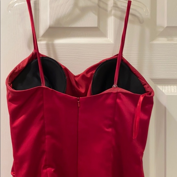 dress - Picture 3 of 4